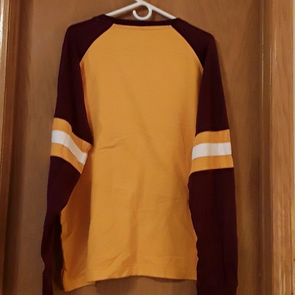Minnesota Gophers Long Sleeve Top-Size XL (46-48) - Picture 3 of 8